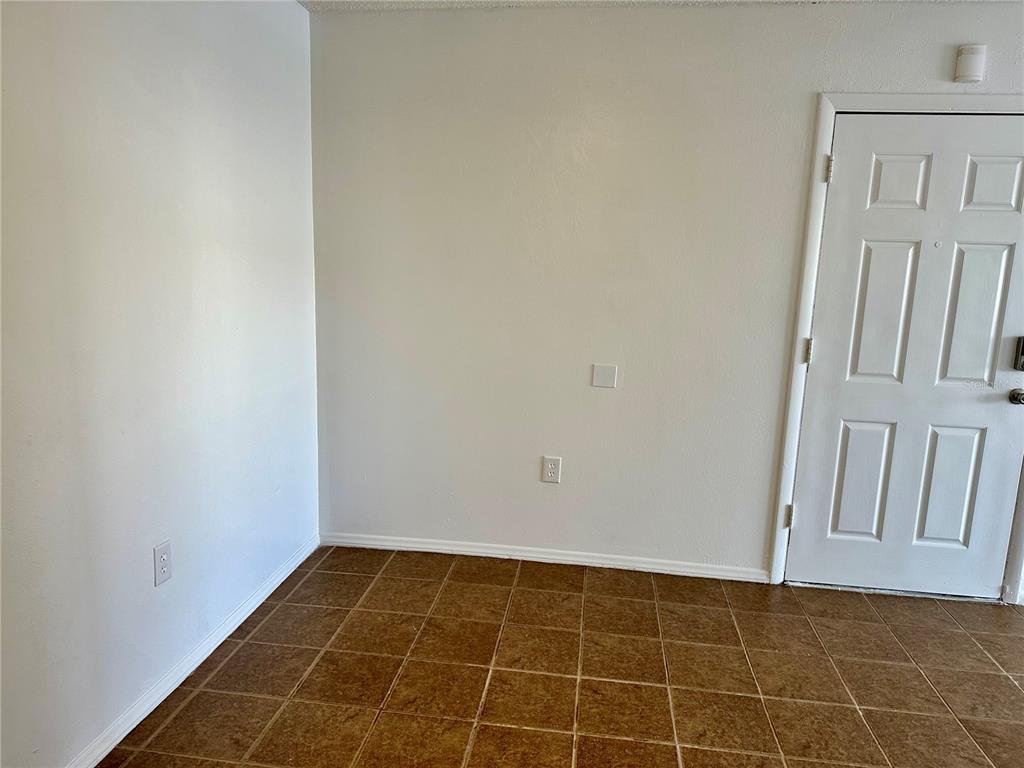 946 Lake Destiny Road, Unit E Altamonte Springs, FL 32714 - Photo 5 of 16