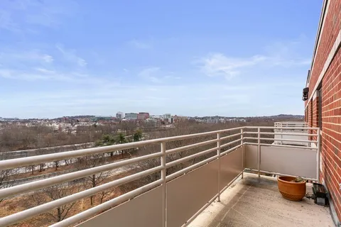 $589,000 | 199 Coolidge Avenue, Unit 511, Watertown, MA 02472