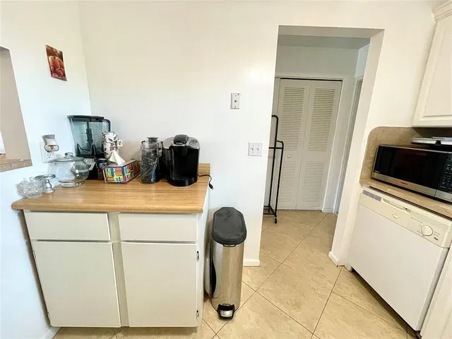 $109,999 | 6600 Royal Palm Boulevard, Unit 304B, Margate, FL 33063