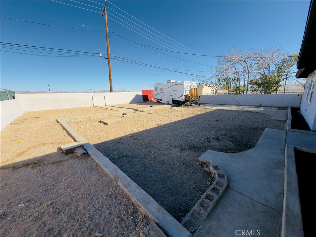 15067 Tatum Road Victorville, CA 92395 - Photo 17 of 21