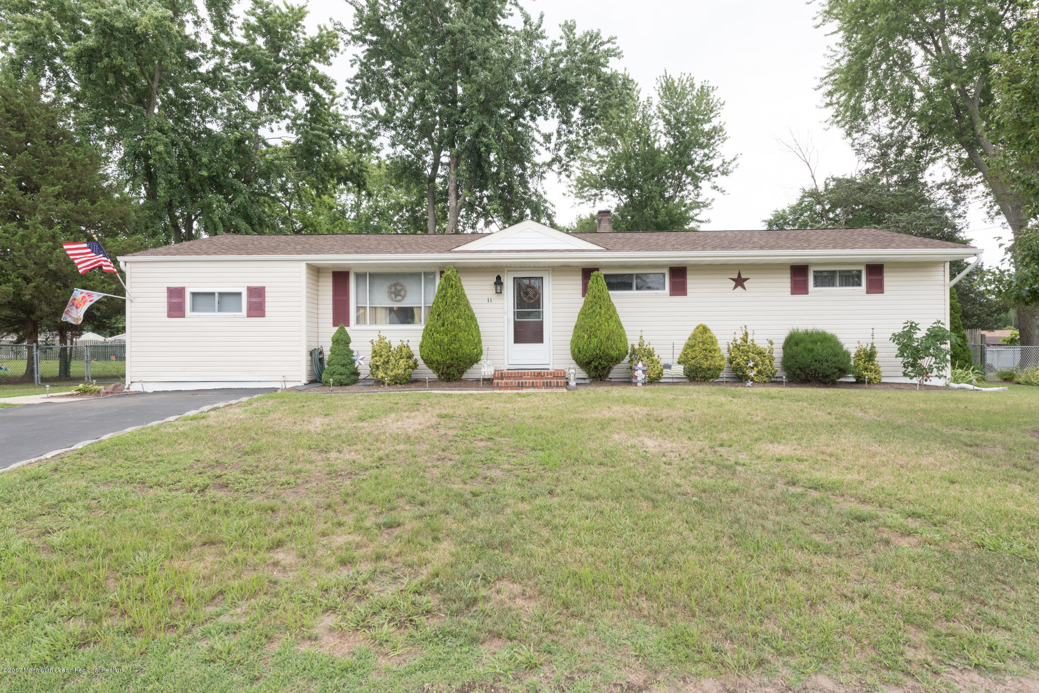 11 Maple Lane Howell, NJ 07731 - Photo 1 of 16 SPP_6145
