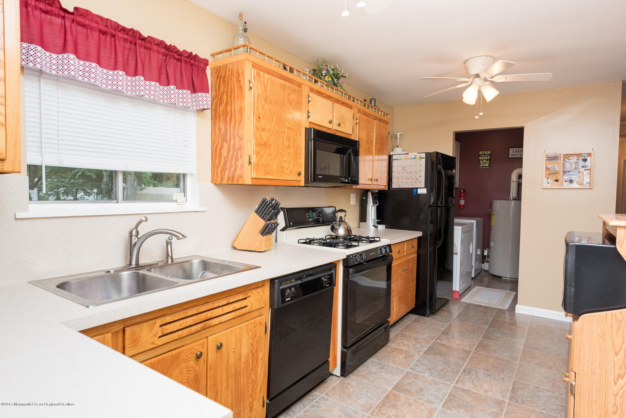 11 Maple Lane Howell, NJ 07731 - Photo 6 of 16 SPP_6155