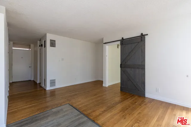 $3,150 | 3330 South Sepulveda Boulevard, Unit 21, Los Angeles, CA 90034