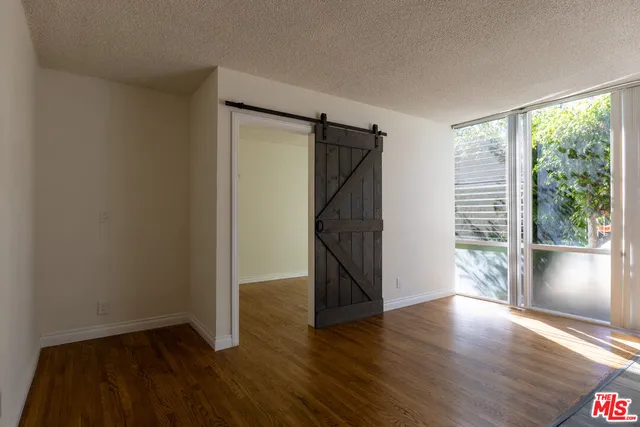 $3,150 | 3330 South Sepulveda Boulevard, Unit 21, Los Angeles, CA 90034