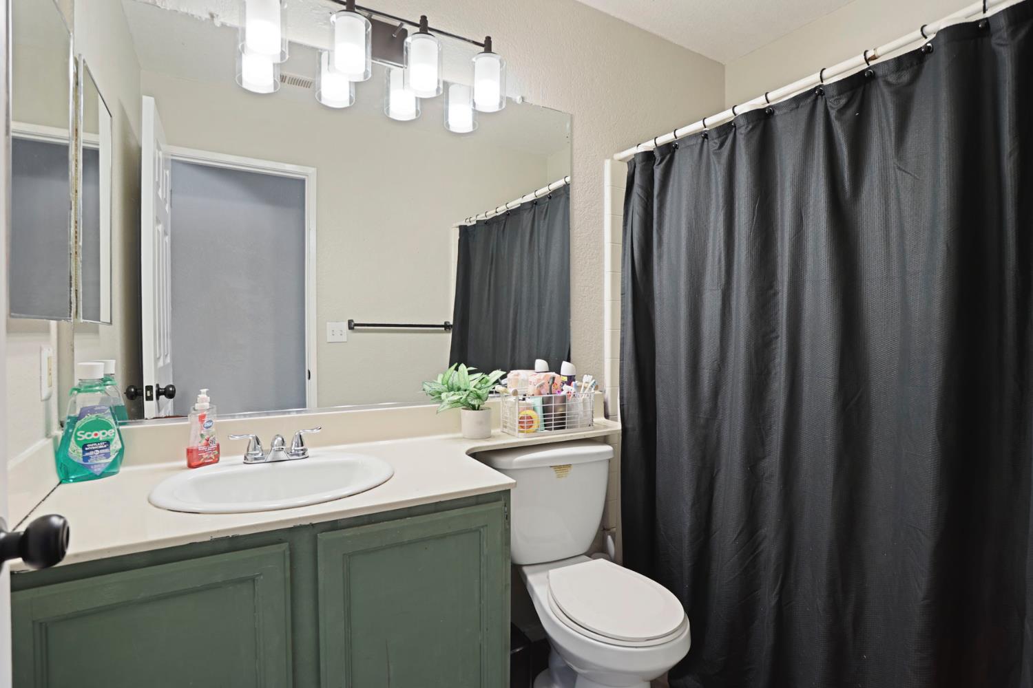 2701 Maplewood Street Stockton, CA 95210 - Photo 15 of 22