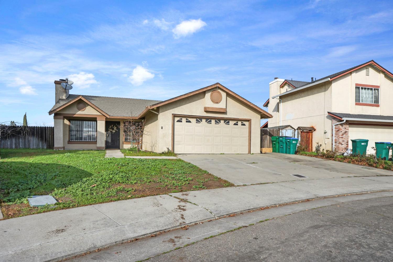 2701 Maplewood Street Stockton, CA 95210 - Photo 4 of 22