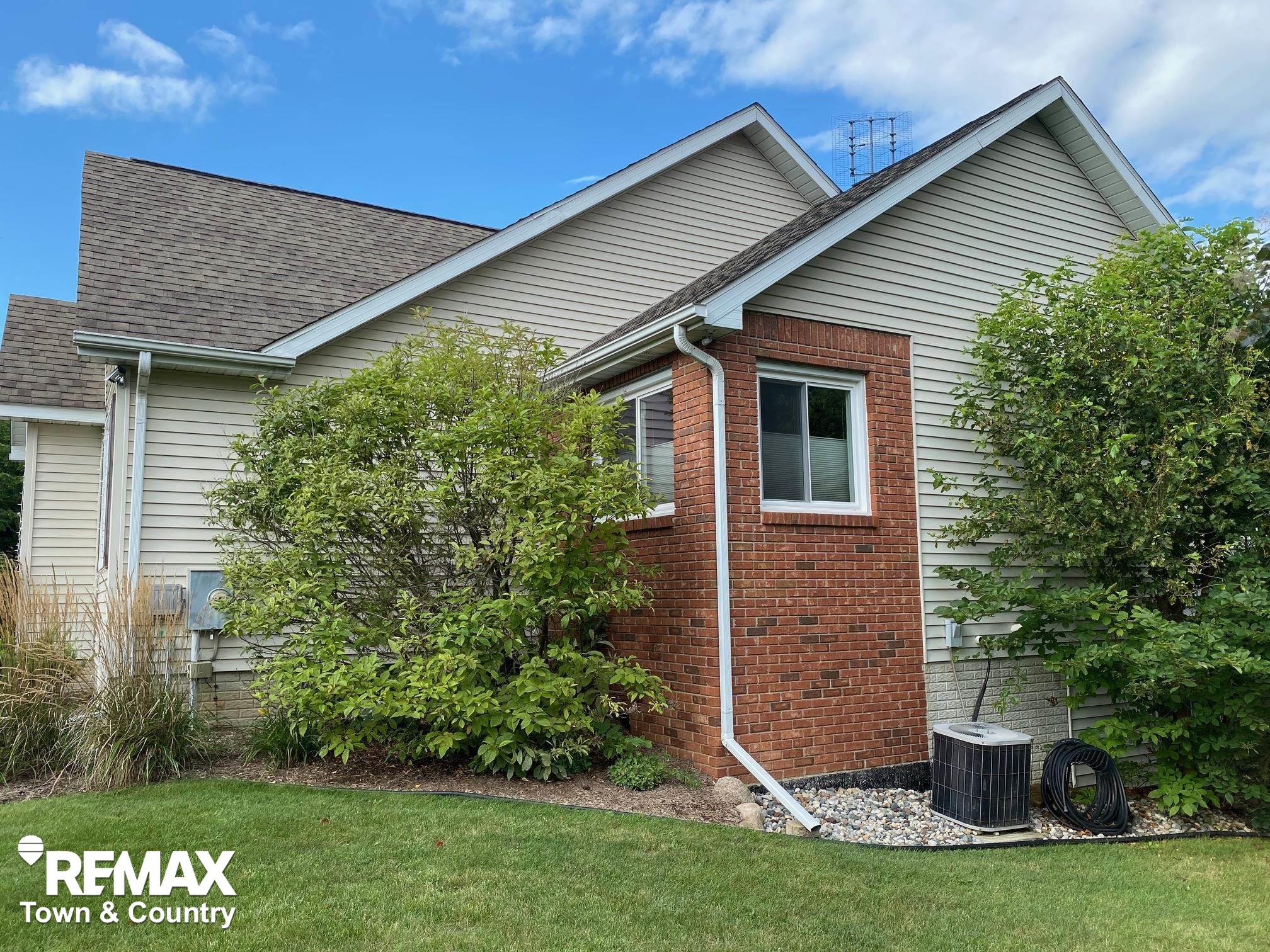 2224 North McKinley Road Flushing, MI 48433 - Photo 7 of 56 50152607-f21dac09-8fe5-483c-af3a-9800d2d62025.JPG