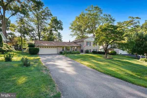 $650,000 | 14905 Cobblestone Drive, Silver Spring, MD 20905