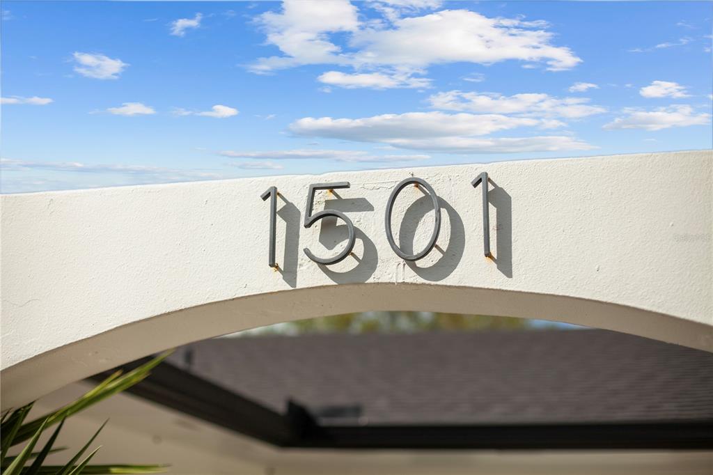 1501 Druid Isle Road Maitland, FL 32751 - Photo 9 of 54 a close up of a sign