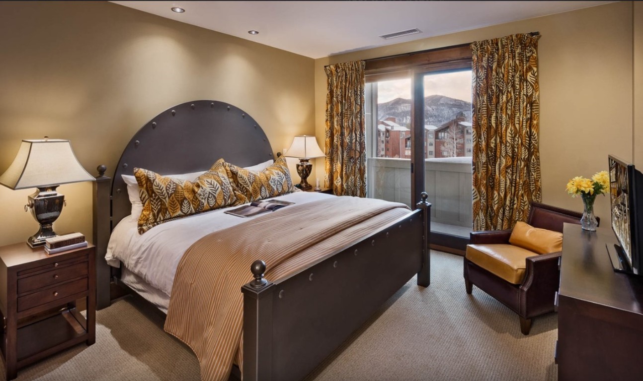 2250 Apres Ski Way, Unit R702 Steamboat Springs, CO 80487 - Photo 16 of 45 King suite