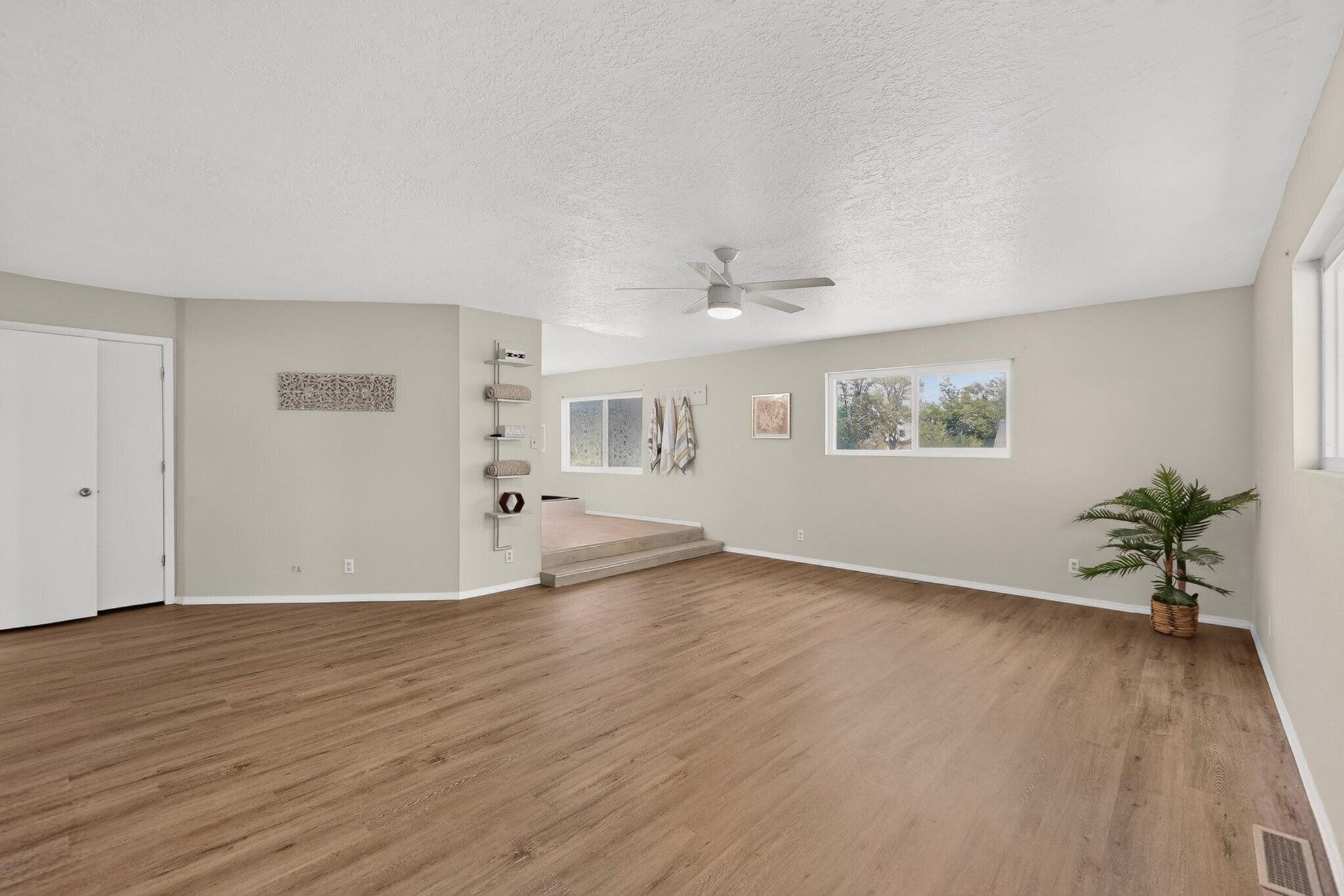 1110 Ranchero Road Bosque Farms, NM 87068 - Photo 14 of 47 Gallery Image 14