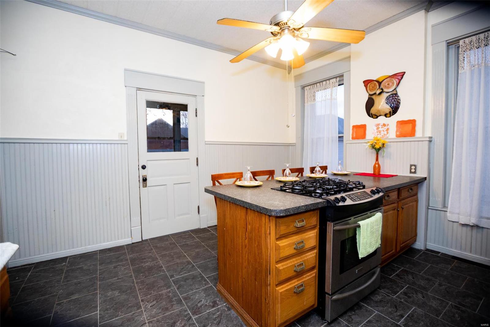 718 Mechanic Street Alton, IL 62002 - Photo 11 of 65 Gallery Image 11