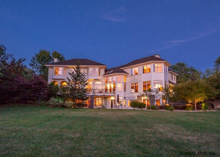 15 Shaker Bay Road Colonie, NY 12110 - Photo 1 of 50 Photo 1