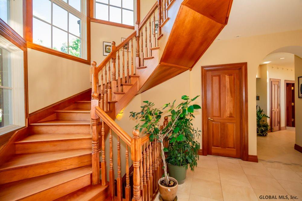 15 Shaker Bay Road Colonie, NY 12110 - Photo 18 of 50 Photo 18