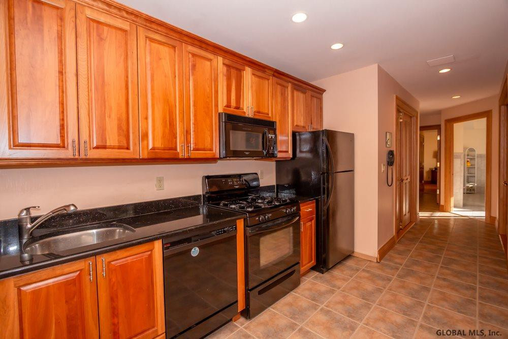 15 Shaker Bay Road Colonie, NY 12110 - Photo 36 of 50 Photo 36