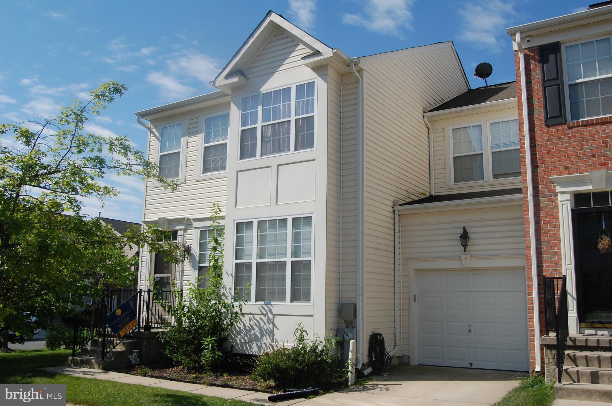 9806 Davison Road Middle River, MD 21220 - Photo 1 of 19 Exterior (Front)