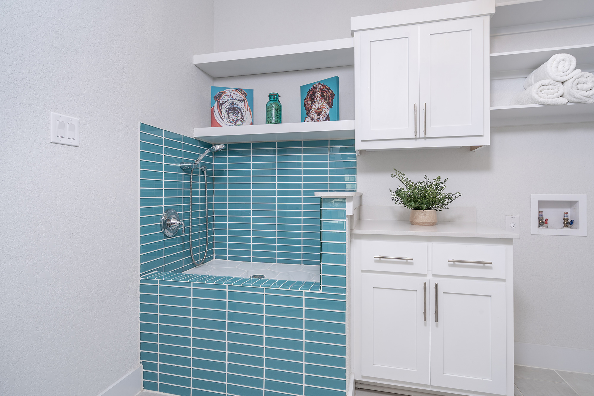 120 Diamondback Drive Georgetown, TX 78628 - Photo 20 of 39 a close view of bathroom sink