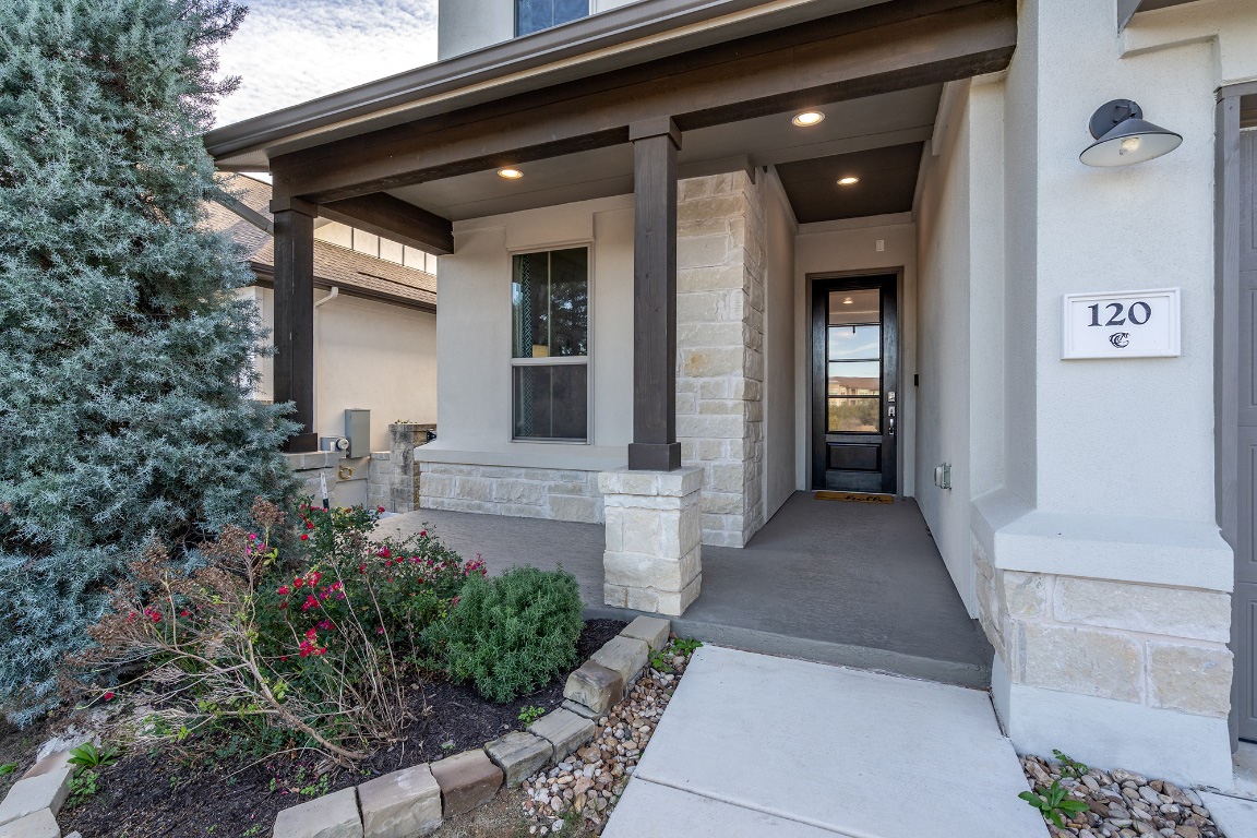 120 Diamondback Drive Georgetown, TX 78628 - Photo 4 of 39