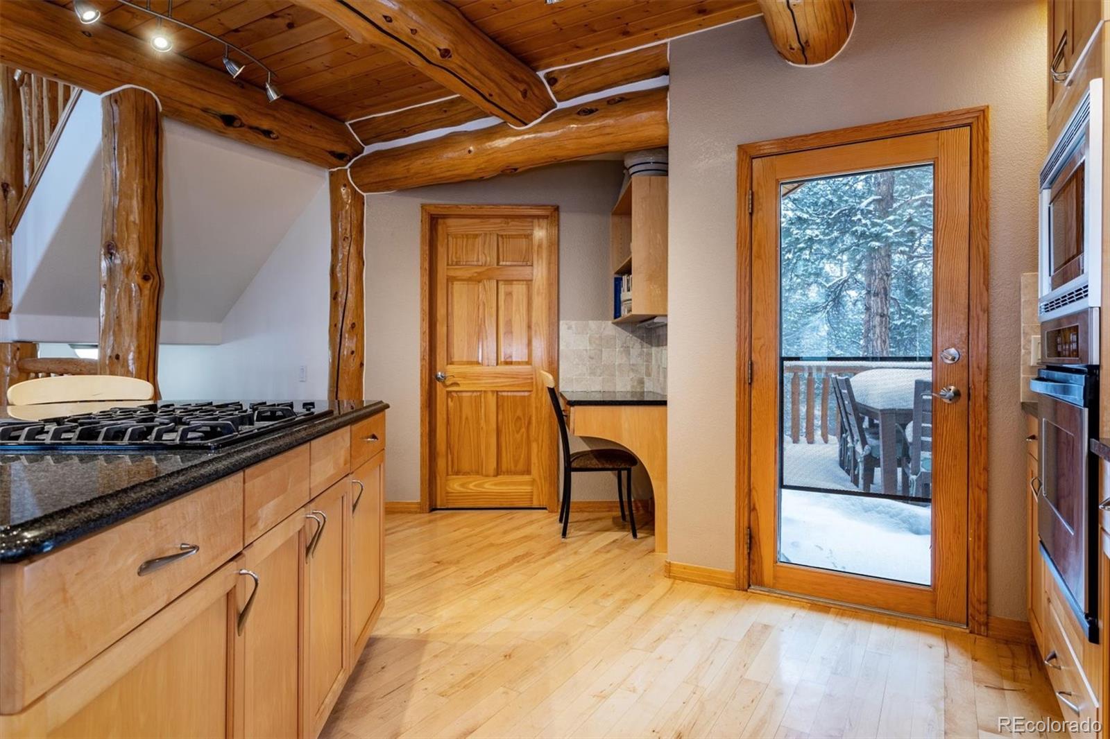 8244 Inca Road Larkspur, CO 80118 - Photo 14 of 40