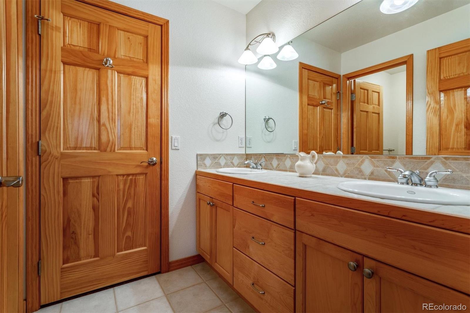 8244 Inca Road Larkspur, CO 80118 - Photo 19 of 40