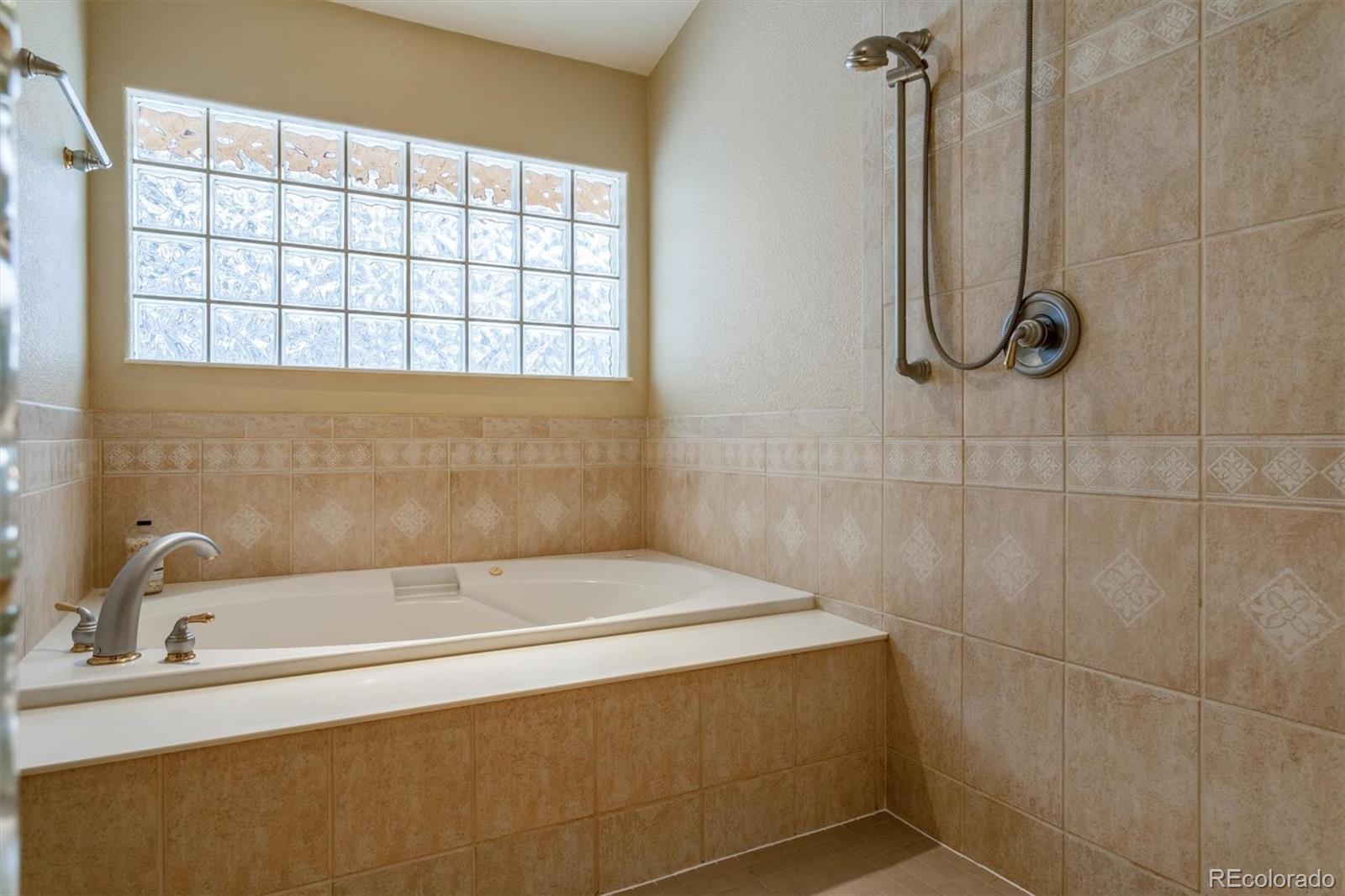 8244 Inca Road Larkspur, CO 80118 - Photo 23 of 40