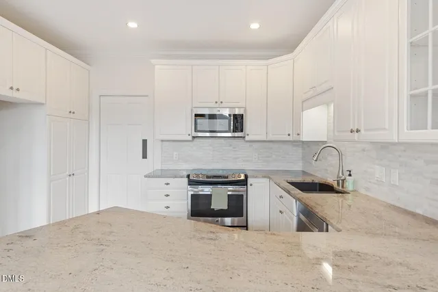 $600,000 | 200 Kellygreen Court, Rolesville, NC 27571