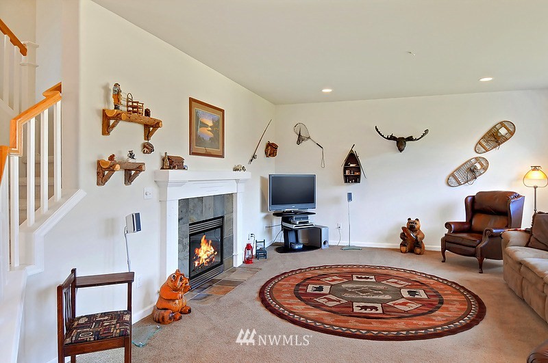 16634 164th Avenue Southeast Renton, WA 98058 - Photo 7 of 15 Gallery Image 7