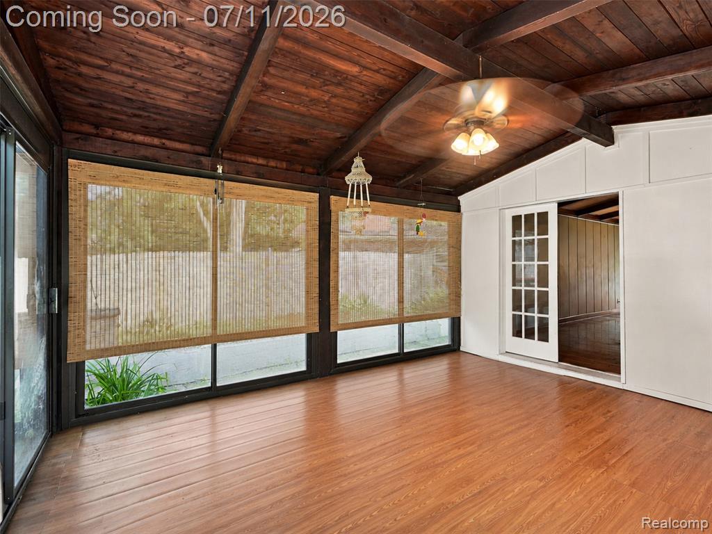 27679 Spring Arbor Drive Southfield, MI 48076 - Photo 12 of 31