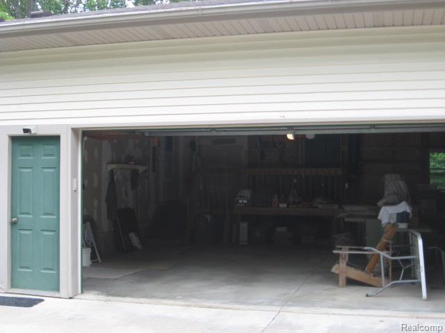 4819 Davison Road Lapeer, MI 48446 - Photo 18 of 66 IMG_5298.jpg