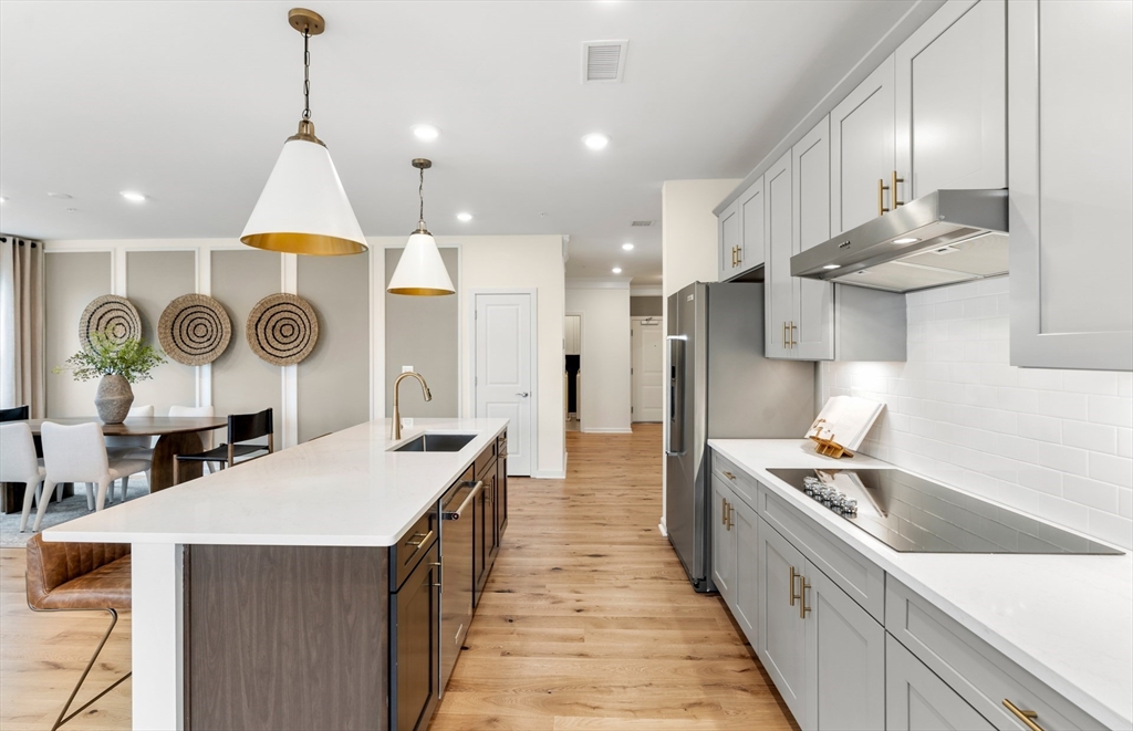 30 Coppersmith Way, Unit 101 Canton, MA 02021 - Photo 3 of 17
