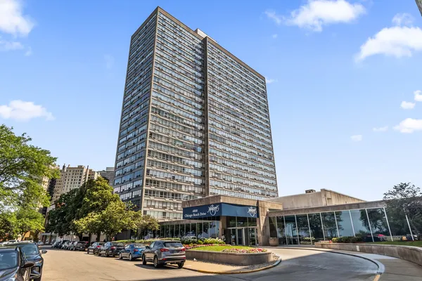 $1,550 | 4800 South Chicago Beach Drive, Unit 2613N, Chicago, IL 60615