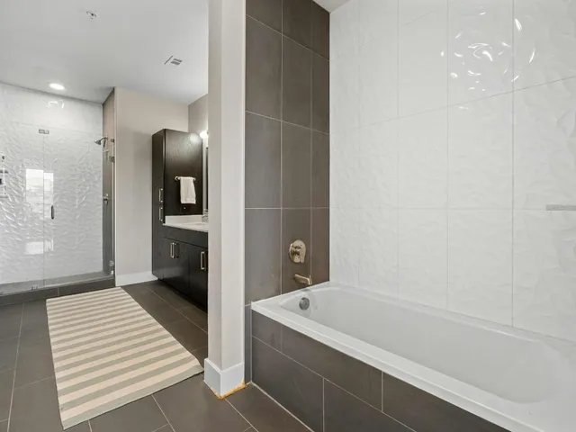 $2,275 | 3114 South Congress Avenue, Unit 307, Austin, TX 78704