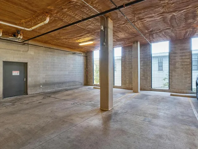 $2,275 | 3114 South Congress Avenue, Unit 307, Austin, TX 78704