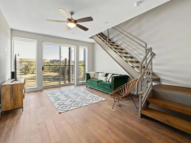 $2,275 | 3114 South Congress Avenue, Unit 307, Austin, TX 78704