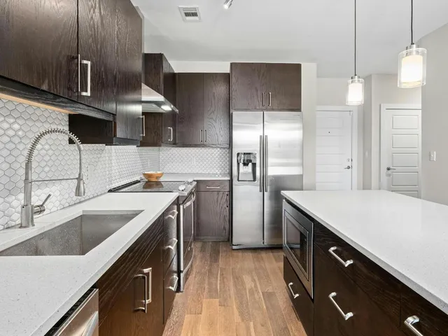 $2,275 | 3114 South Congress Avenue, Unit 307, Austin, TX 78704