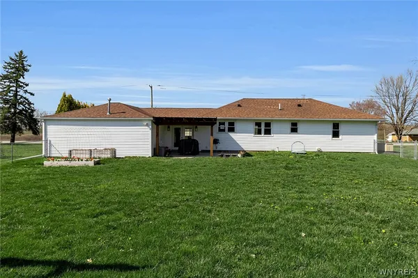 $324,900 | 11038 Maple Ridge Road, Shelby, NY 14103