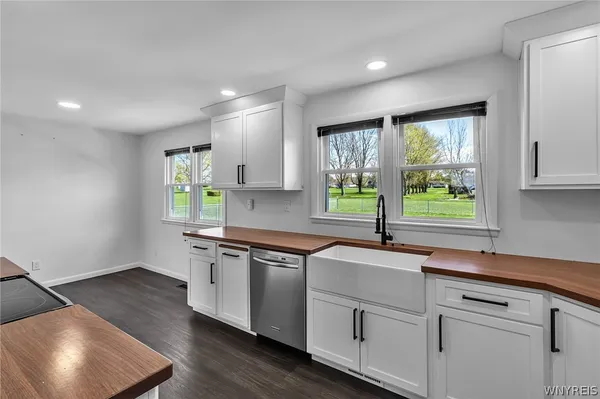 $324,900 | 11038 Maple Ridge Road, Shelby, NY 14103