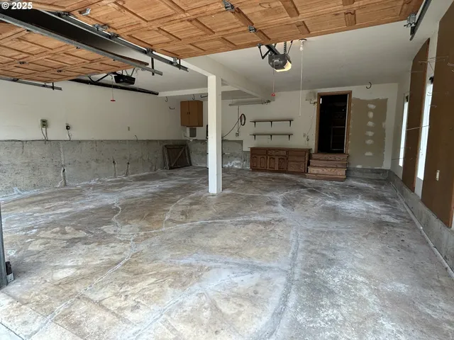 $549,900 | 148 Wild Fern Drive, Winchester, OR 97495