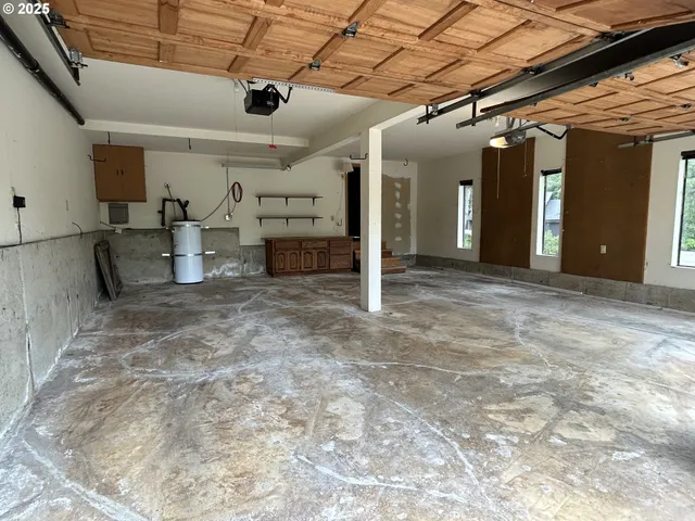 $549,900 | 148 Wild Fern Drive, Winchester, OR 97495