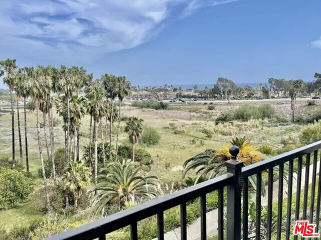 $5,975 | 23901 Civic Center Way, Unit 124, Malibu, CA 90265