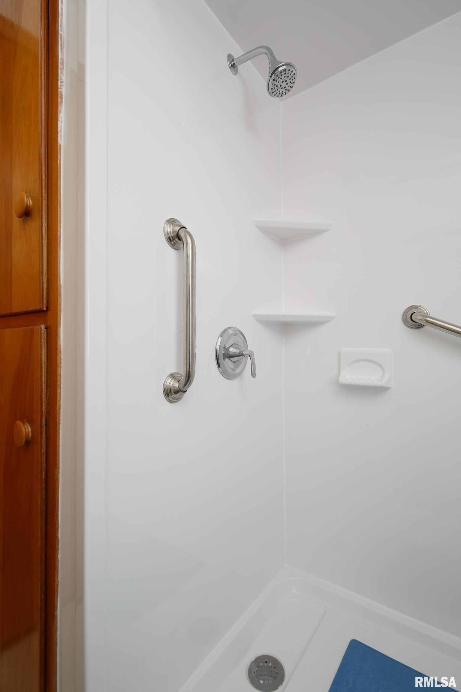 317 2nd Avenue Hampton, IL 61256 - Photo 18 of 31