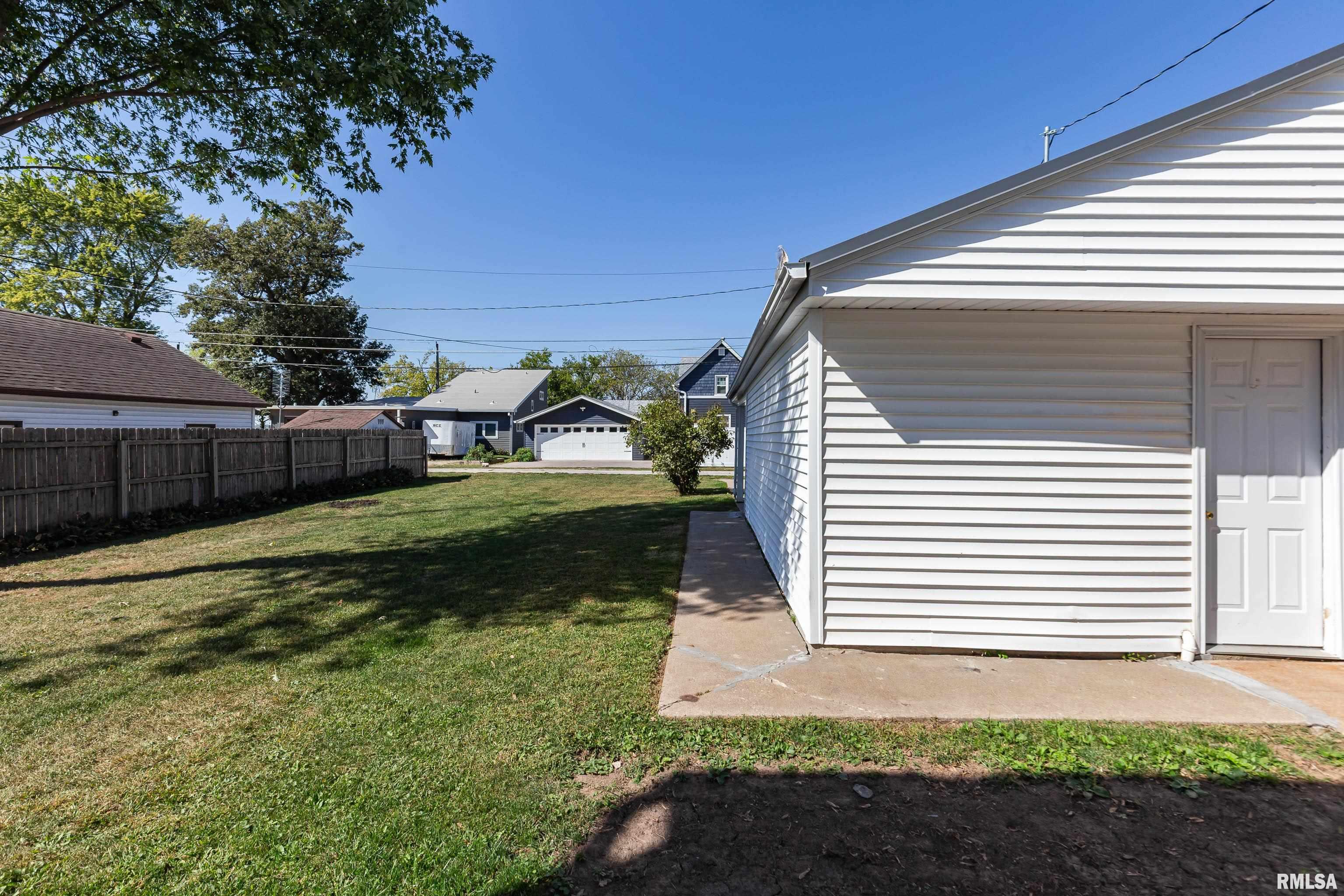 317 2nd Avenue Hampton, IL 61256 - Photo 26 of 31