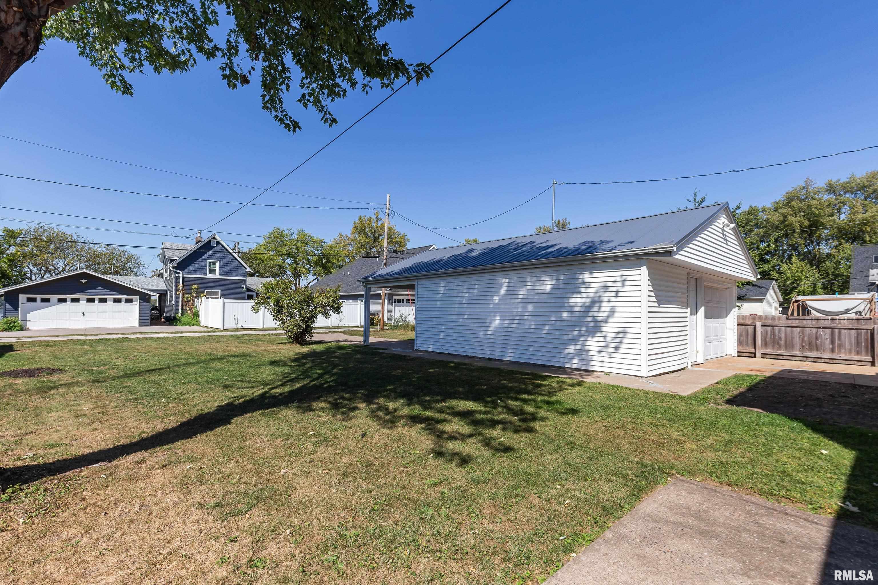 317 2nd Avenue Hampton, IL 61256 - Photo 27 of 31