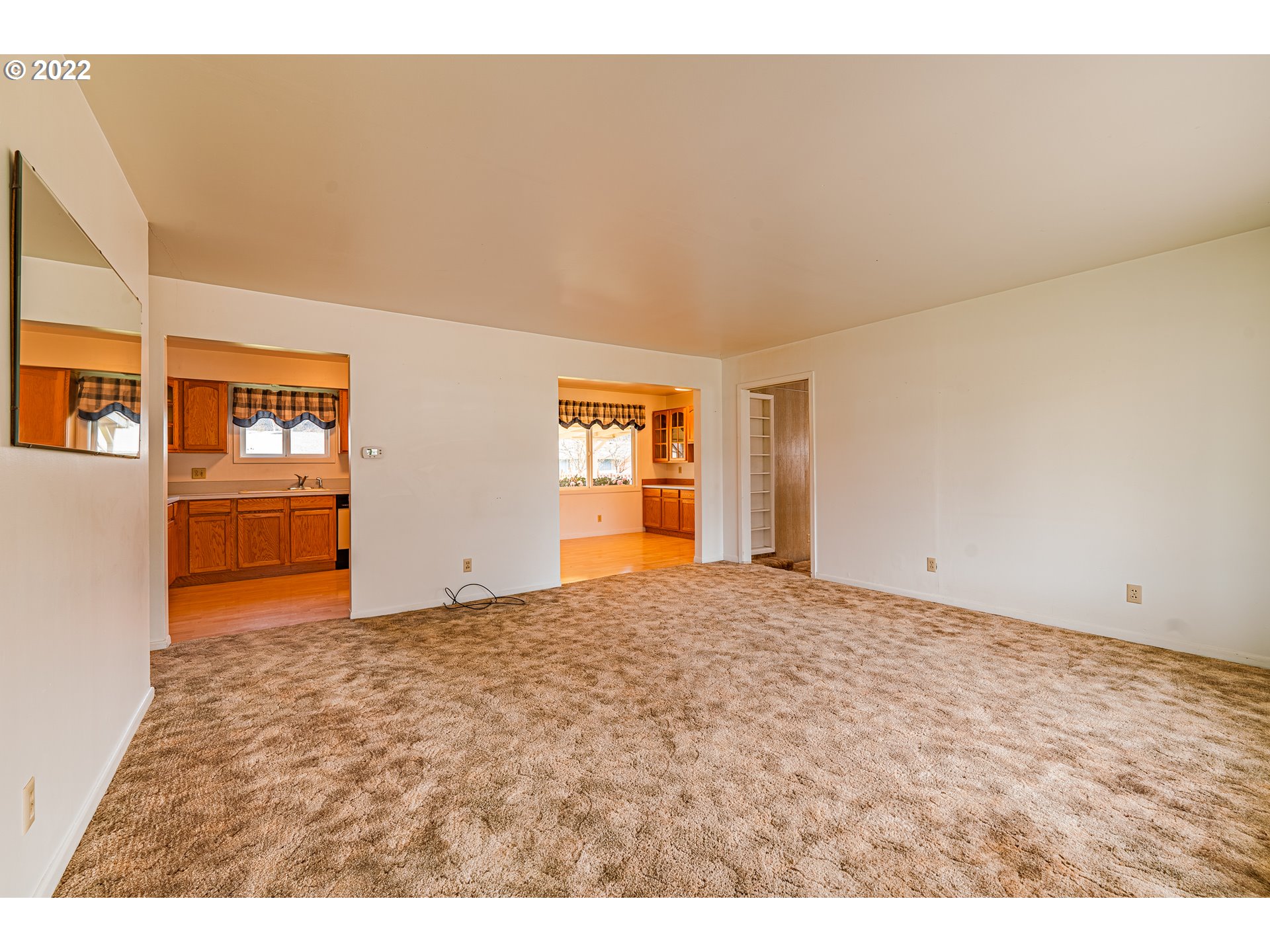 545 East 2nd Avenue Riddle, OR 97469 - Photo 5 of 29 a view of empty room with wooden floor