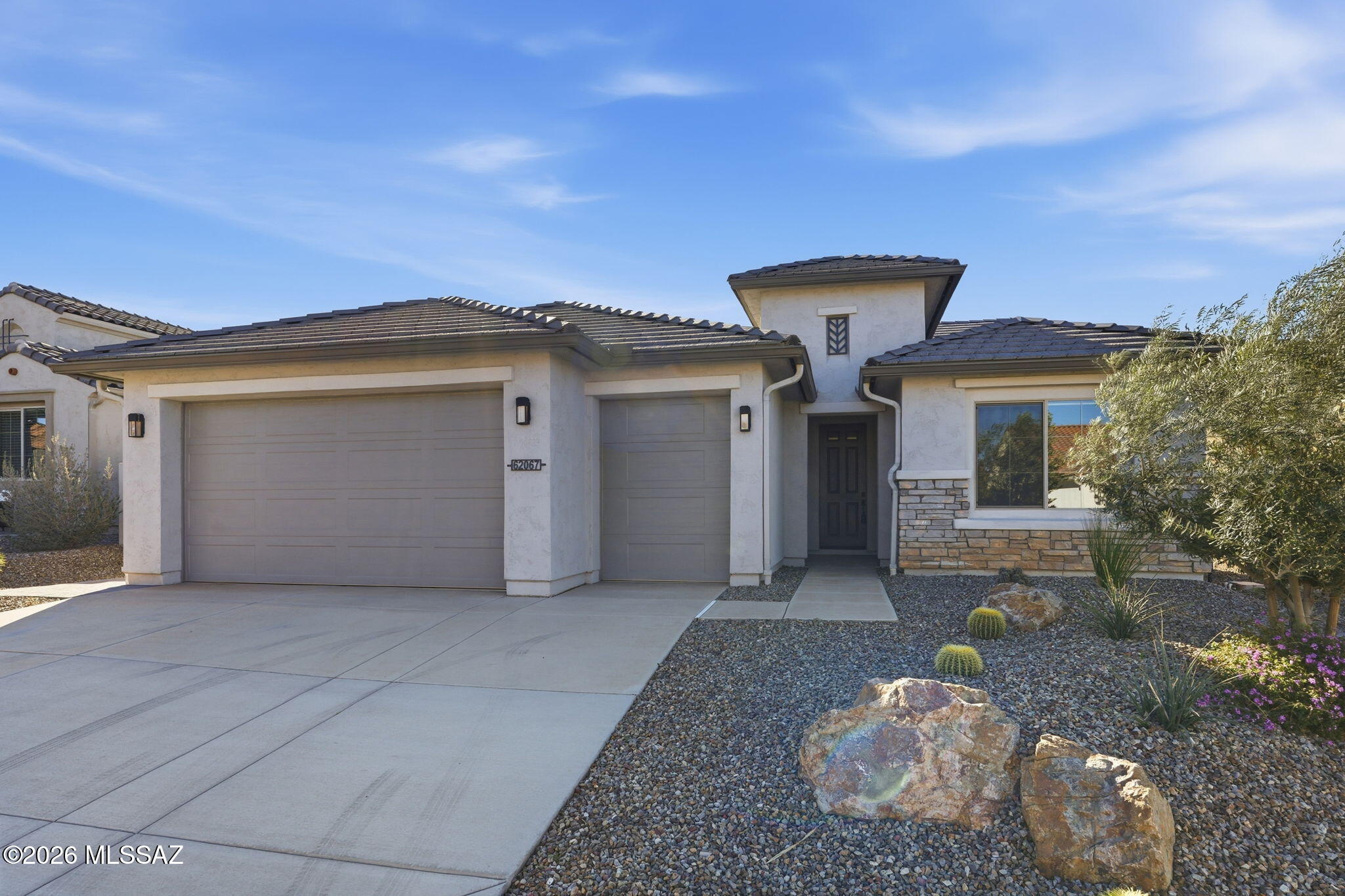 62067 East Quartzite Road Oracle, AZ 85623 - Photo 2 of 45