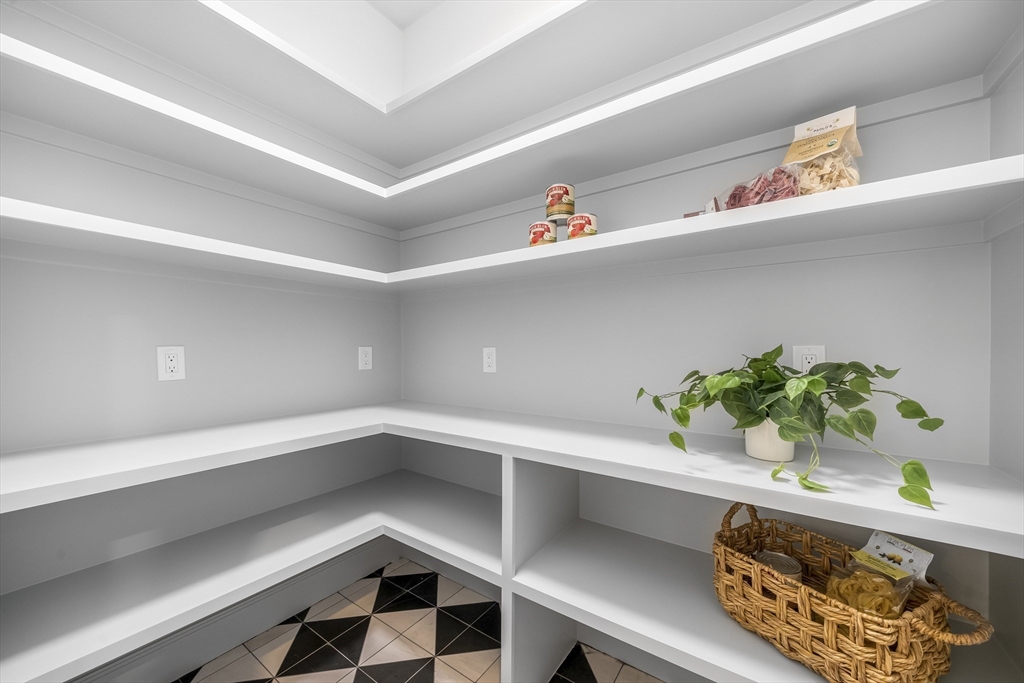 92 Hill Street Lexington, MA 02421 - Photo 13 of 42