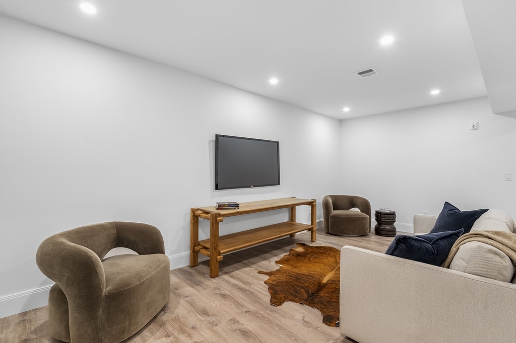 92 Hill Street Lexington, MA 02421 - Photo 35 of 42