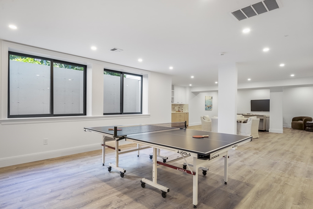 92 Hill Street Lexington, MA 02421 - Photo 37 of 42