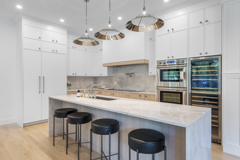 92 Hill Street Lexington, MA 02421 - Photo 7 of 42