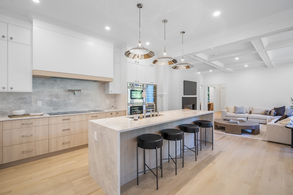 92 Hill Street Lexington, MA 02421 - Photo 8 of 42